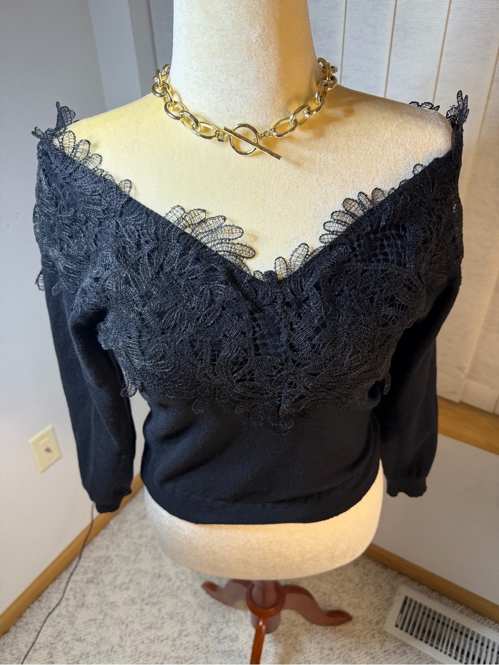 Black Lace Trim Off-the-Shoulder Women's Sweater - Elegant Knit